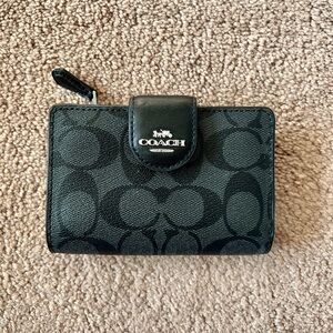 Coach Medium Corner Zip Wallet in Signature Canvas